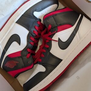 Nike Black, White, and Red Sneakers